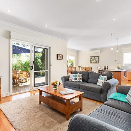 Tranquility In Cowes Villa Exterior photo